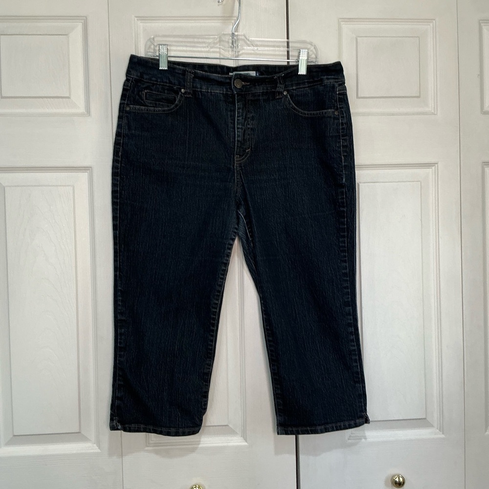 🌷 Bandolino Blue Cropped Denim Jeans - Size 14